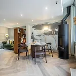 Fleurie Villa *